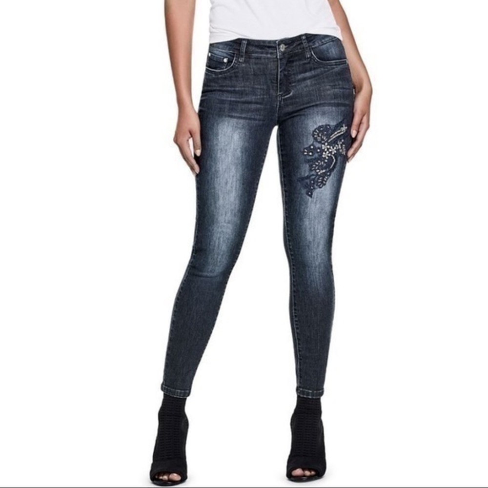 Guess Terrassa Applique Skinny Jean Mid Rise 25